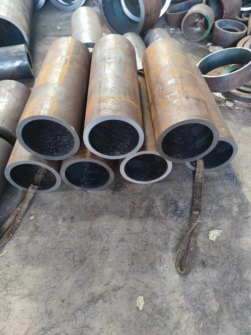 礼泉礼泉礼泉12Cr1MovG无缝钢管切割